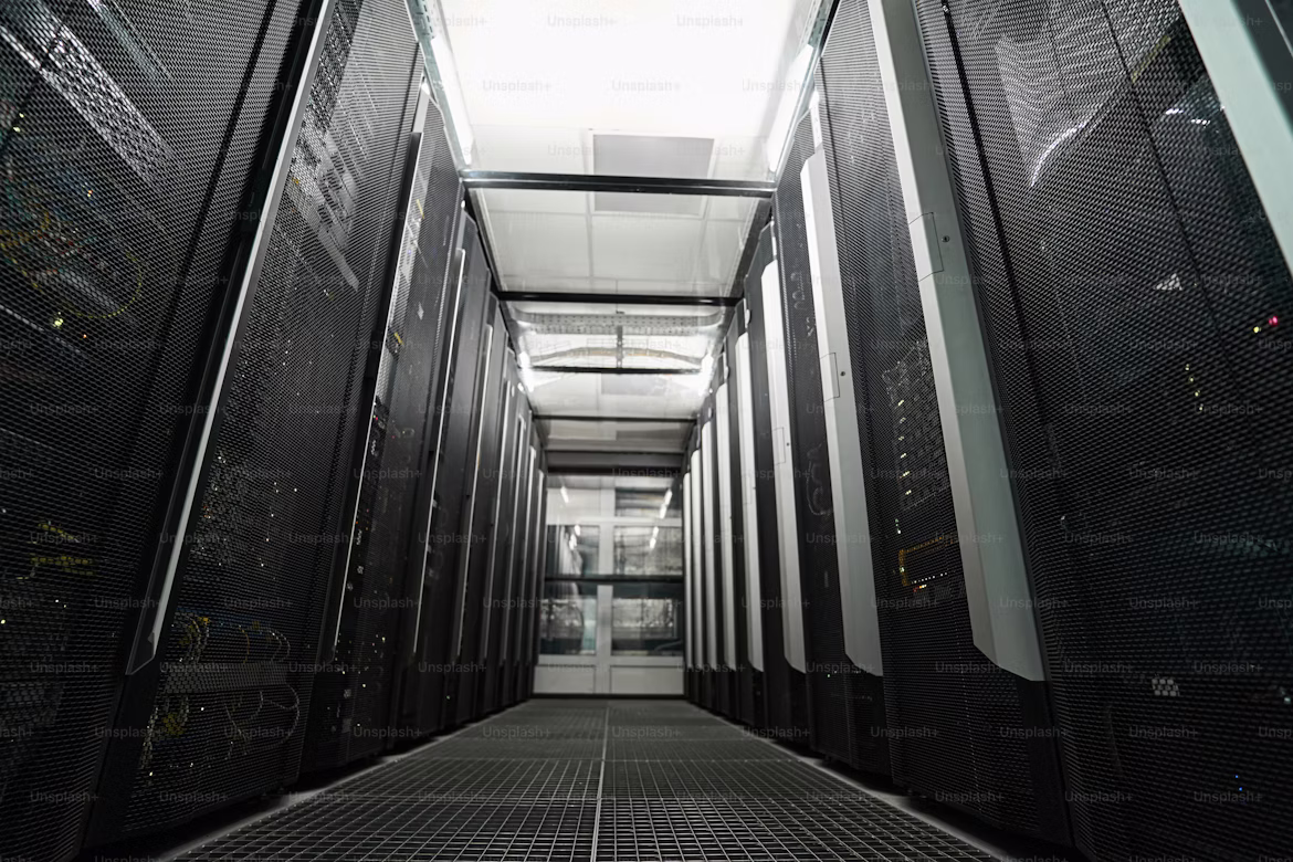Server & Cloud Ops